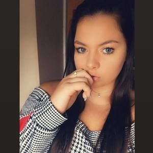 Meet your Posher, Brianna